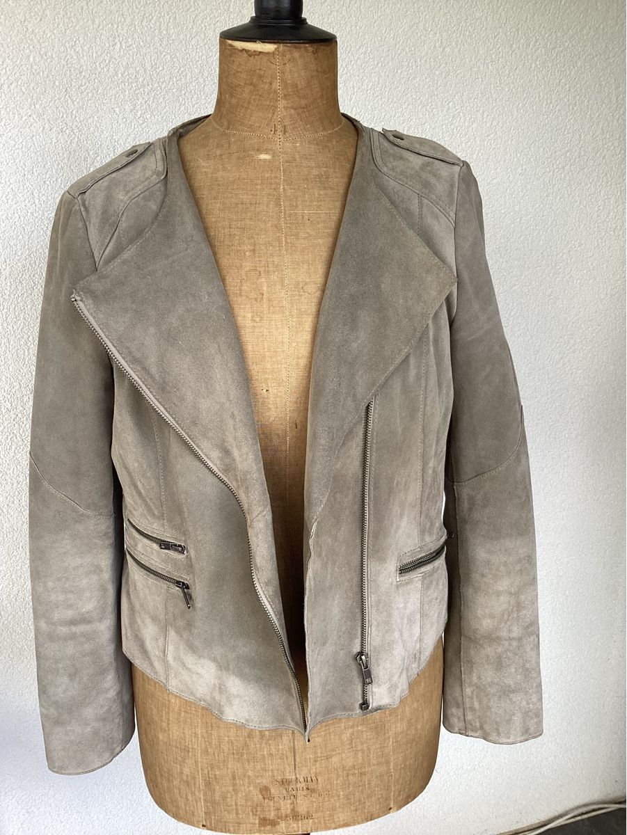 Caroll Jacken: Veste cuir velours CAROLLE taille 44 – Gebraucht aus Agiez von Beve15