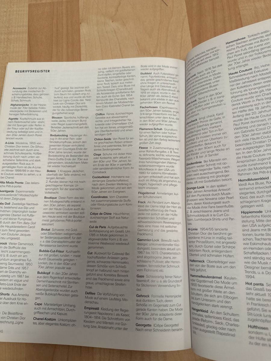 Zeitschriften & Magazine: Modebuch "Geschichte der Mode" 20. Jh. – Neu (gemäss Beschreibung) aus Oberweningen von Jogi2 6