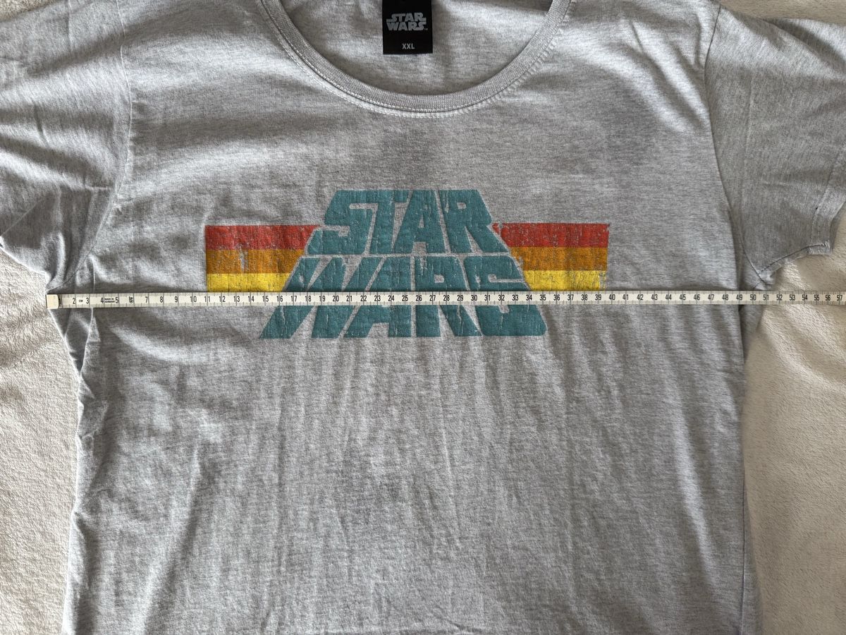 Star Wars T-shirts: Star Wars Shirt – D'occasion à Steffisburg par laura_bazinga 1