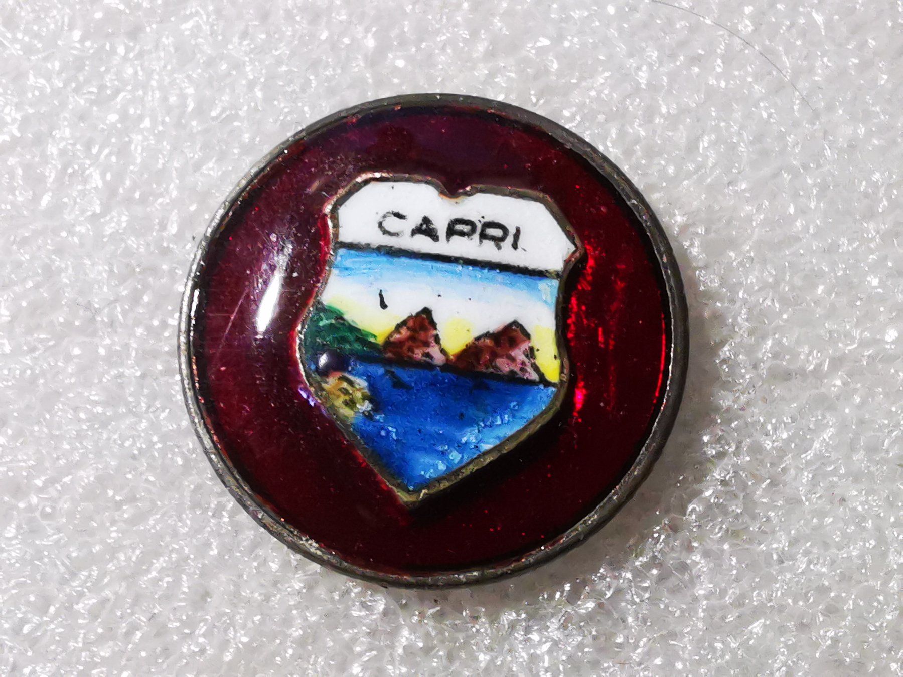 Placchette & Badge: Ansteckpin 108: Capri – Usato da Oppligen venduto da Pin-Fall-Shop