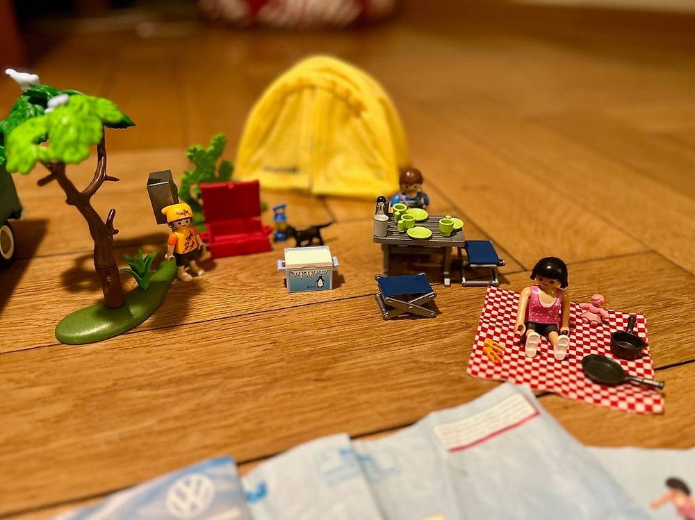 2 Sets: Playmobil 71725 VW Kombi Bulli & 70089 Camping (Gebraucht) in ...