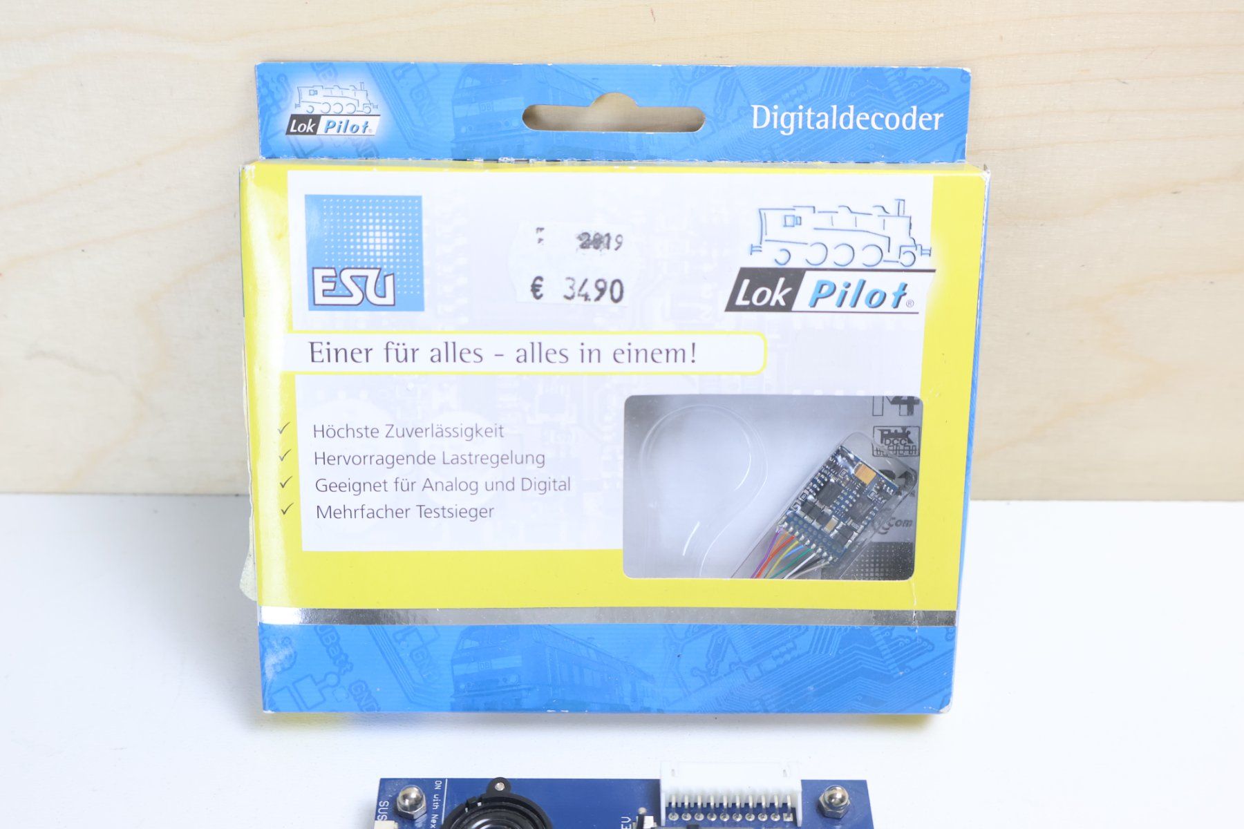 Esu Modelleisenbahnen: ESU Profi-Prüfstand 53900 + Lok Decoder 64610 - Digital H0 – Gebraucht aus Winterthur von Monstera 4