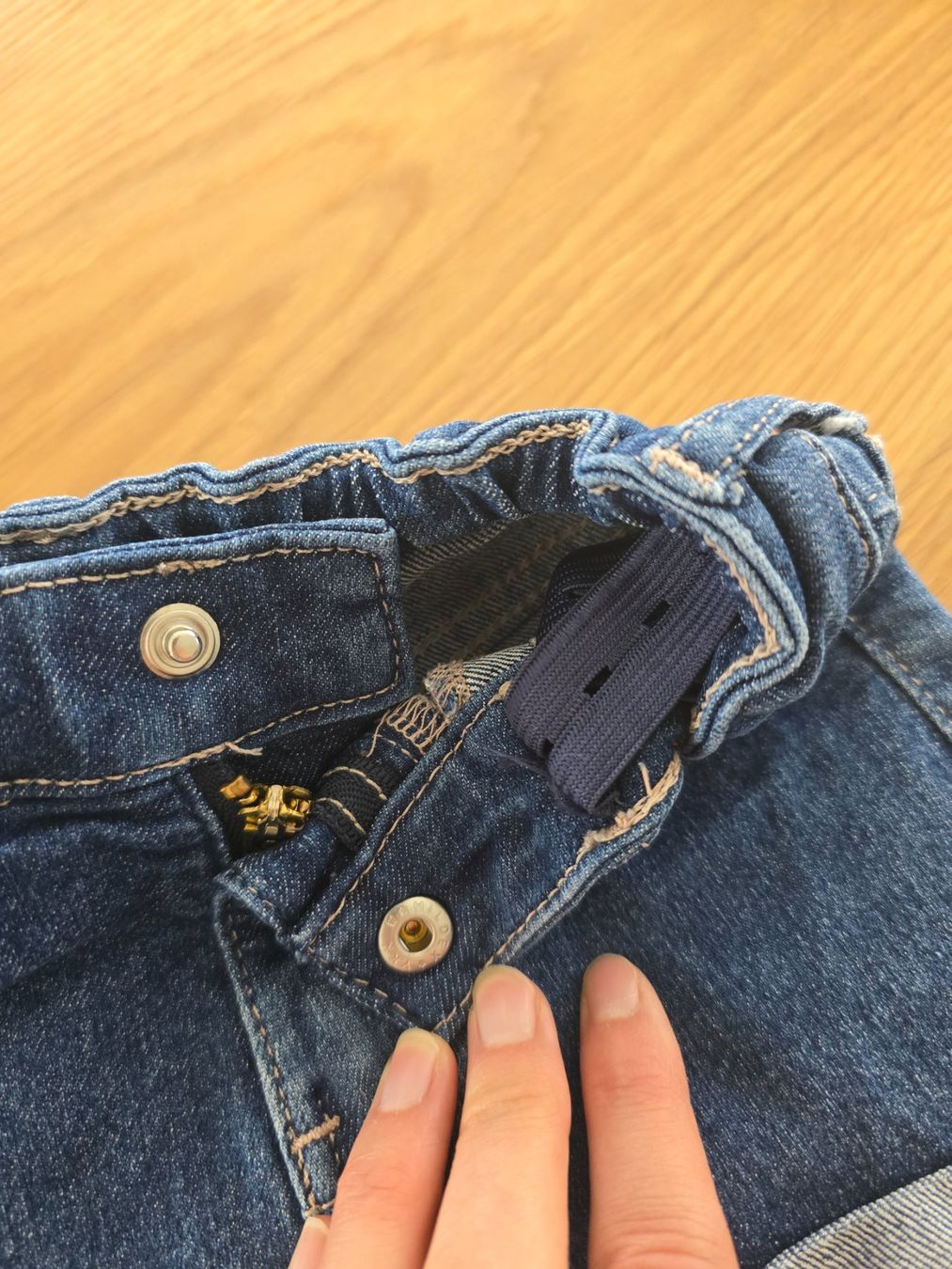 H&M Pantaloni: Shorts von H&M Gr. 92 – Usato da Zäziwil venduto da Seisler 2