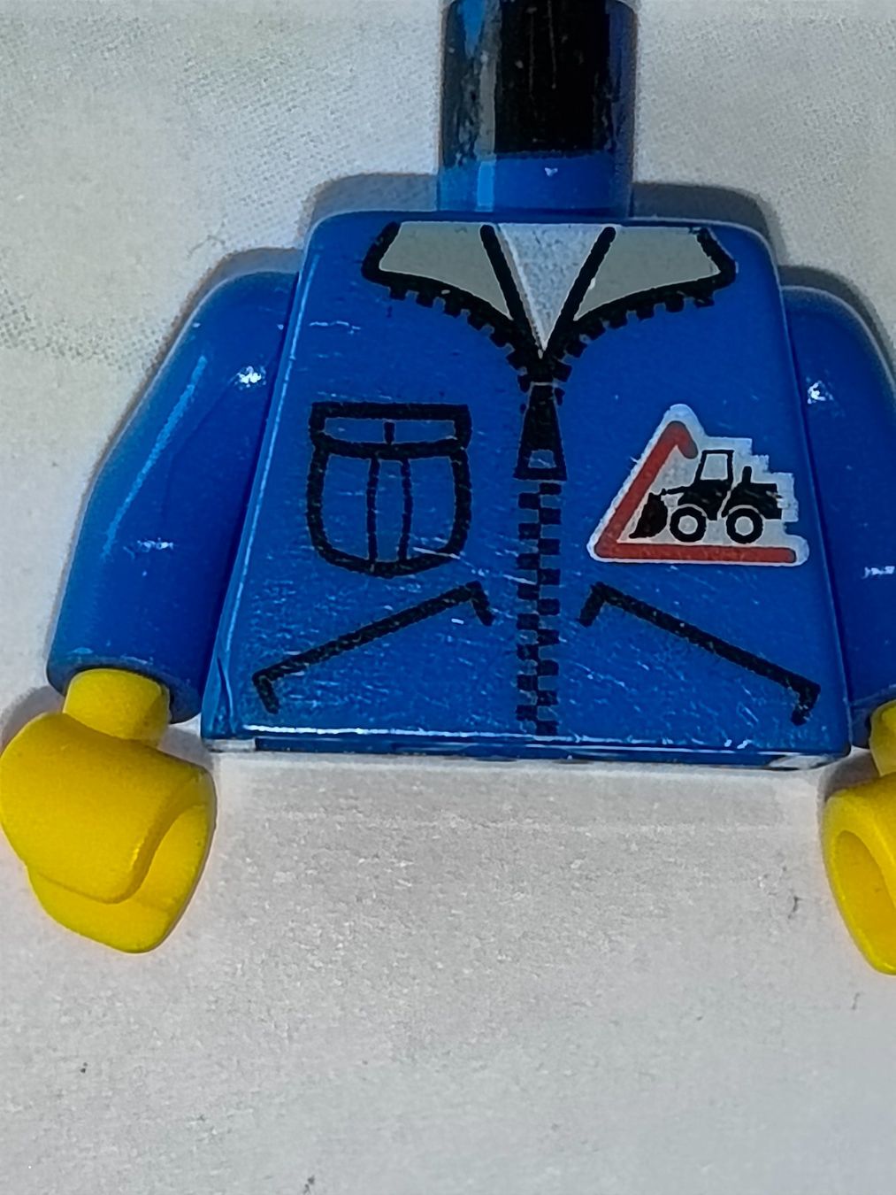 Lego Kit di costruzioni: Legofigurenteile  Torso Town Bulldozer Logo, Zipper Jack/E02 – Usato da St. Gallen venduto da Bisaknosp 7
