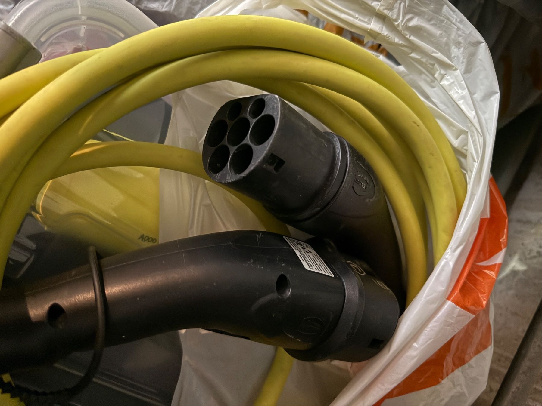 Chargeurs de batterie: Typ 2 Ladekabel – Neuf avec emballage d'origine à Kloten par ASL888 1