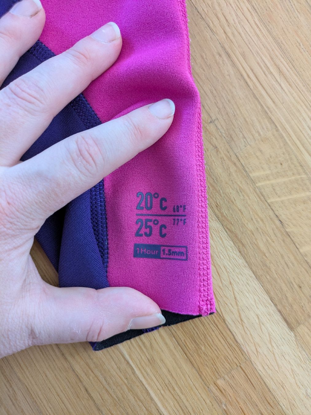 Decathlon Mute per immersioni: Combinaison de surf Olaian, taille 6 ans – Usato da Düdingen venduto da atlantis_cooper 1