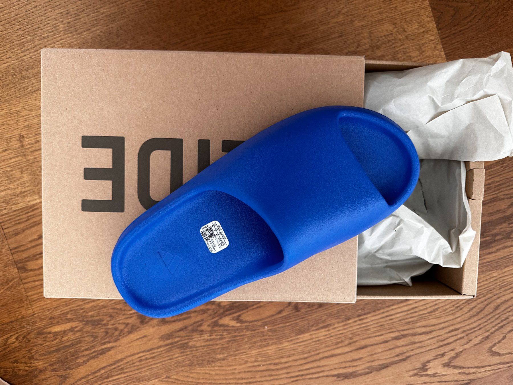 Adidas Scarpe da uomo: adidas Yeezy Slide, Azure, Size 43 – Nuovo e nell'imballaggio originale da Wilen b. Wollerau venduto da ccgold 2