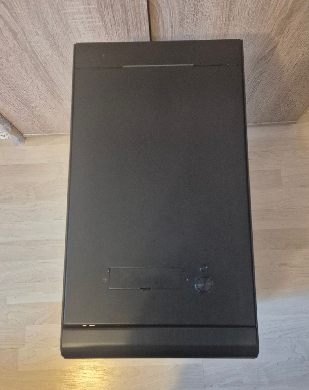 Lian Li Custodie: LIAN LI PC-X2000F Aluminium PC-Gehäuse – Usato da Bern venduto da Rafftnix 3
