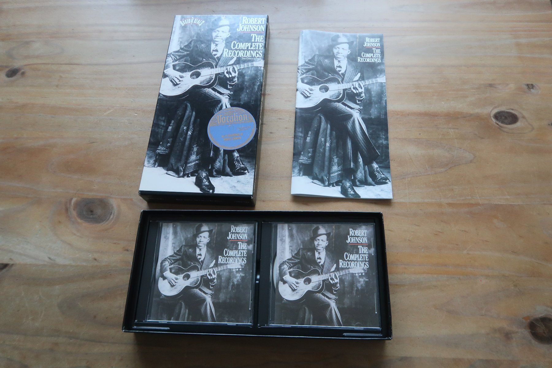 CD: ROBERT JOHNSON - THE COMPLETE RECORDINGS - 2x CD BOXSET – Usato da Basel venduto da Patiscat 5