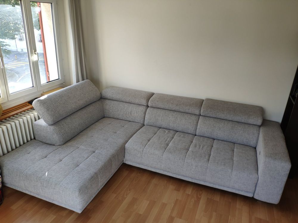 Sofa Mit Ausfahrbarer Sitzflache