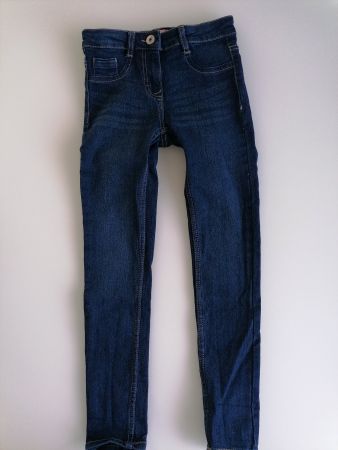 TOP-ZUST: Girl Jeans 140 (enger Schnitt)