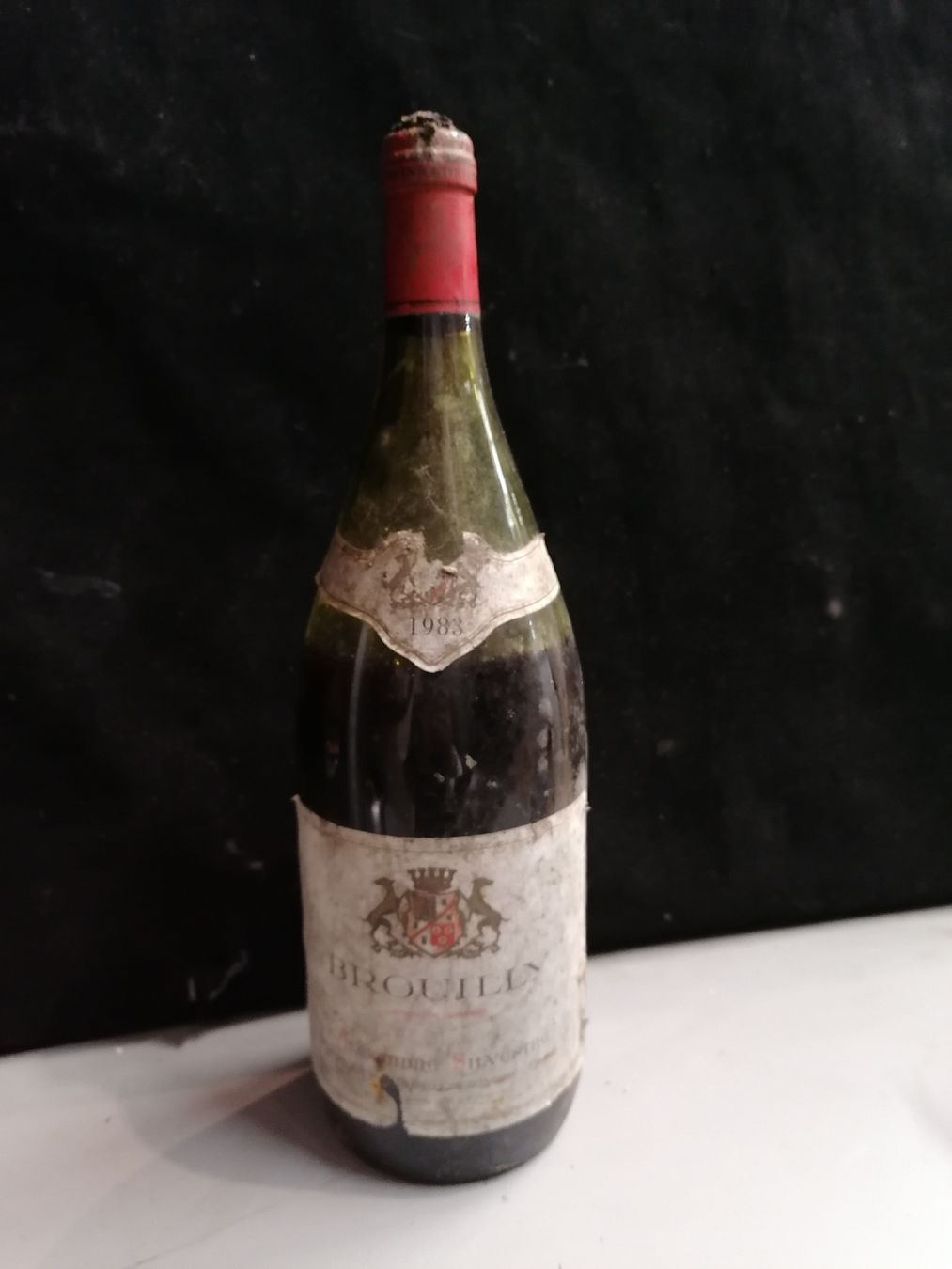 Vino: Brouilly Sylvestre 1983 Alexandre - Cave – Usato da Genève venduto da Leboucheoreilles