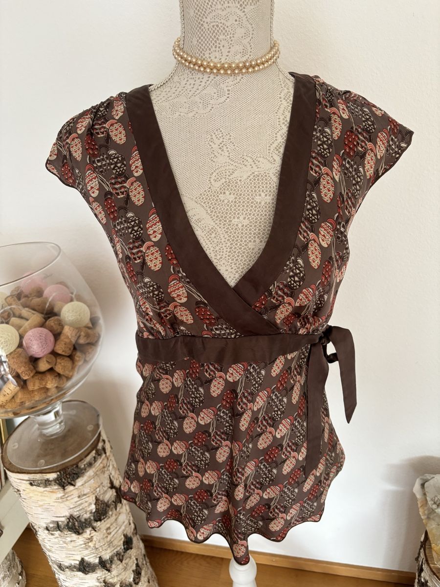 Blusen: Bluse Seide Gr. M – Gebraucht aus Winterthur von san_wd8j