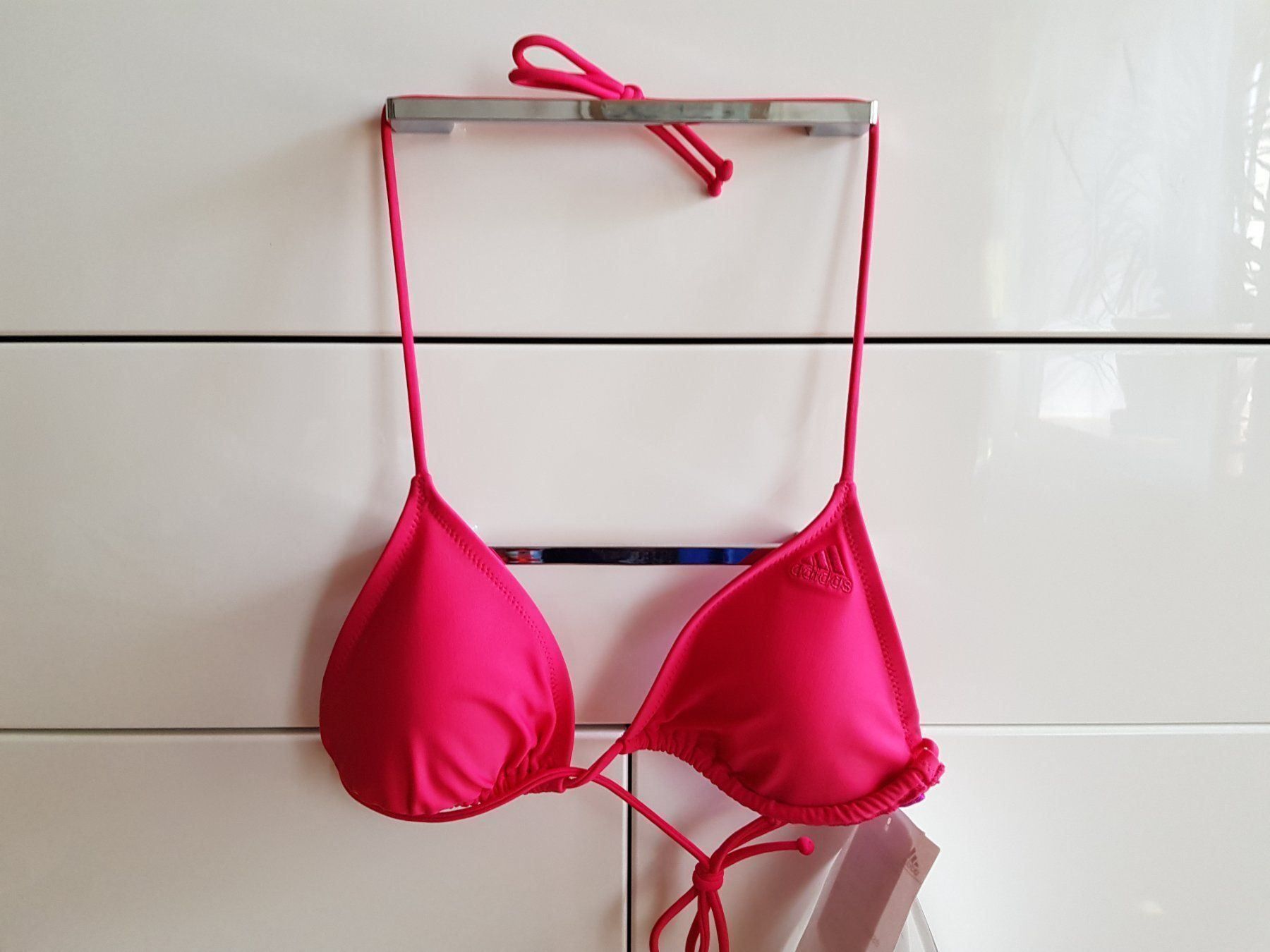 Top: Adidas Bikini top Neu Gr:36 – Nuovo e nell'imballaggio originale da Morens FR venduto da Kiscica