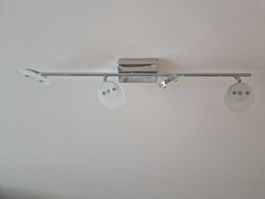 Deckenlampe mit verstellbaren Spots