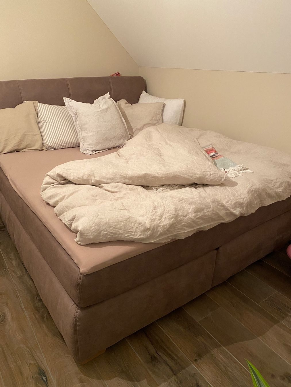 Letti: Boxspringbett (ohne kopfteil) – Usato da bonstetten venduto da nad_qgd5 1