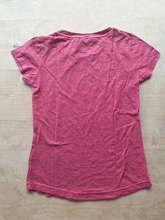 Blusen, T-Shirts & Tops: Sportshirt Adidas Gr.152 – Gebraucht aus Seewis-Dorf von GAGAGAGSGAGA 2
