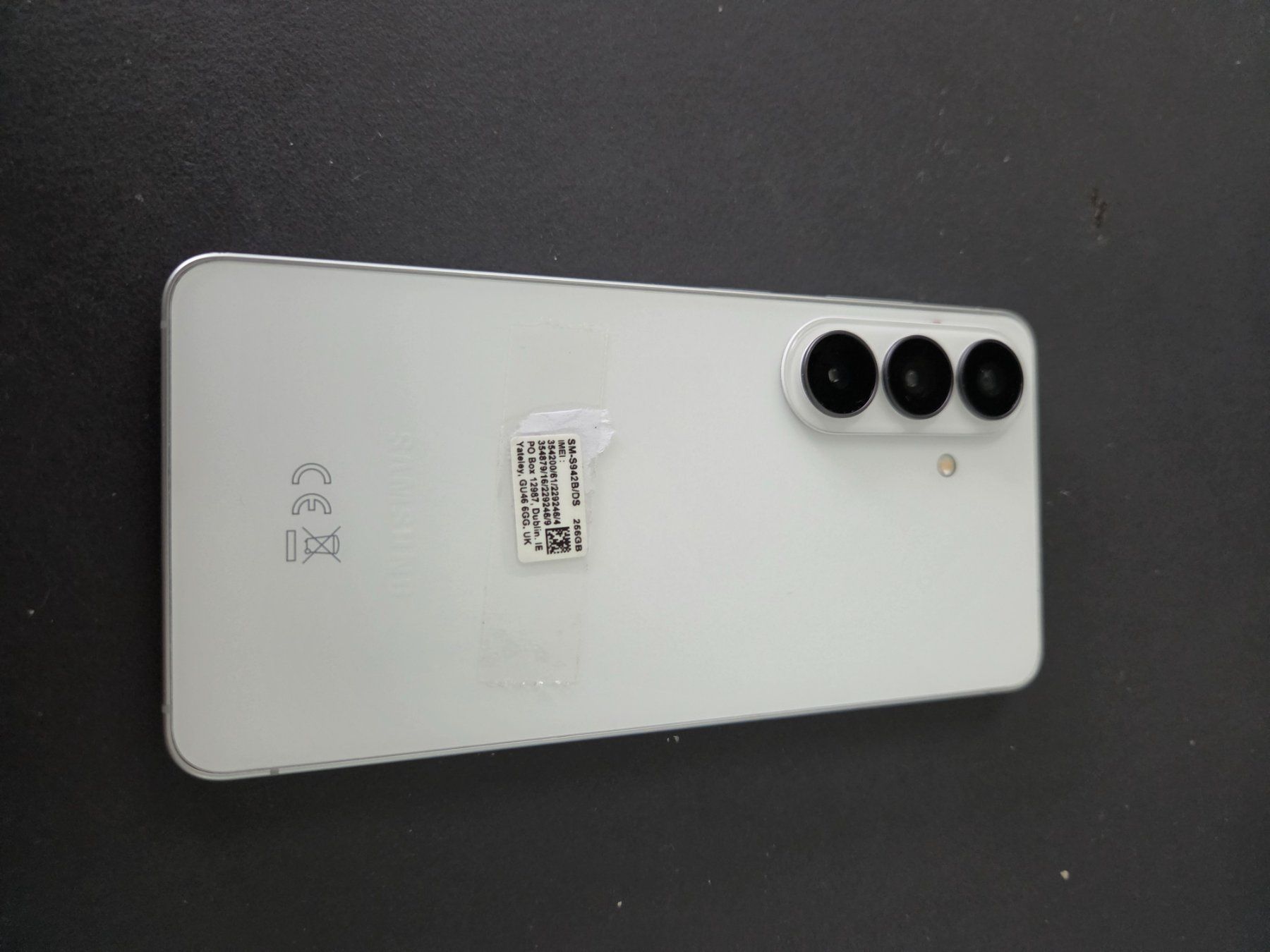 Samsung Handys / Smartphones: Samung Galaxy S26 256GB White – Gebraucht aus Zürich von RaimundBirri