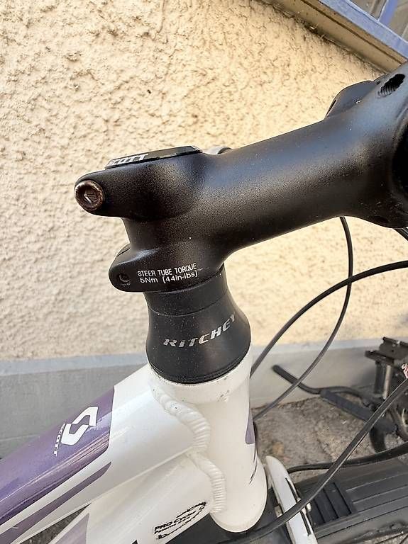Vélos: Scott femme bon état  – D'occasion à Cousset par deb_9rff 4
