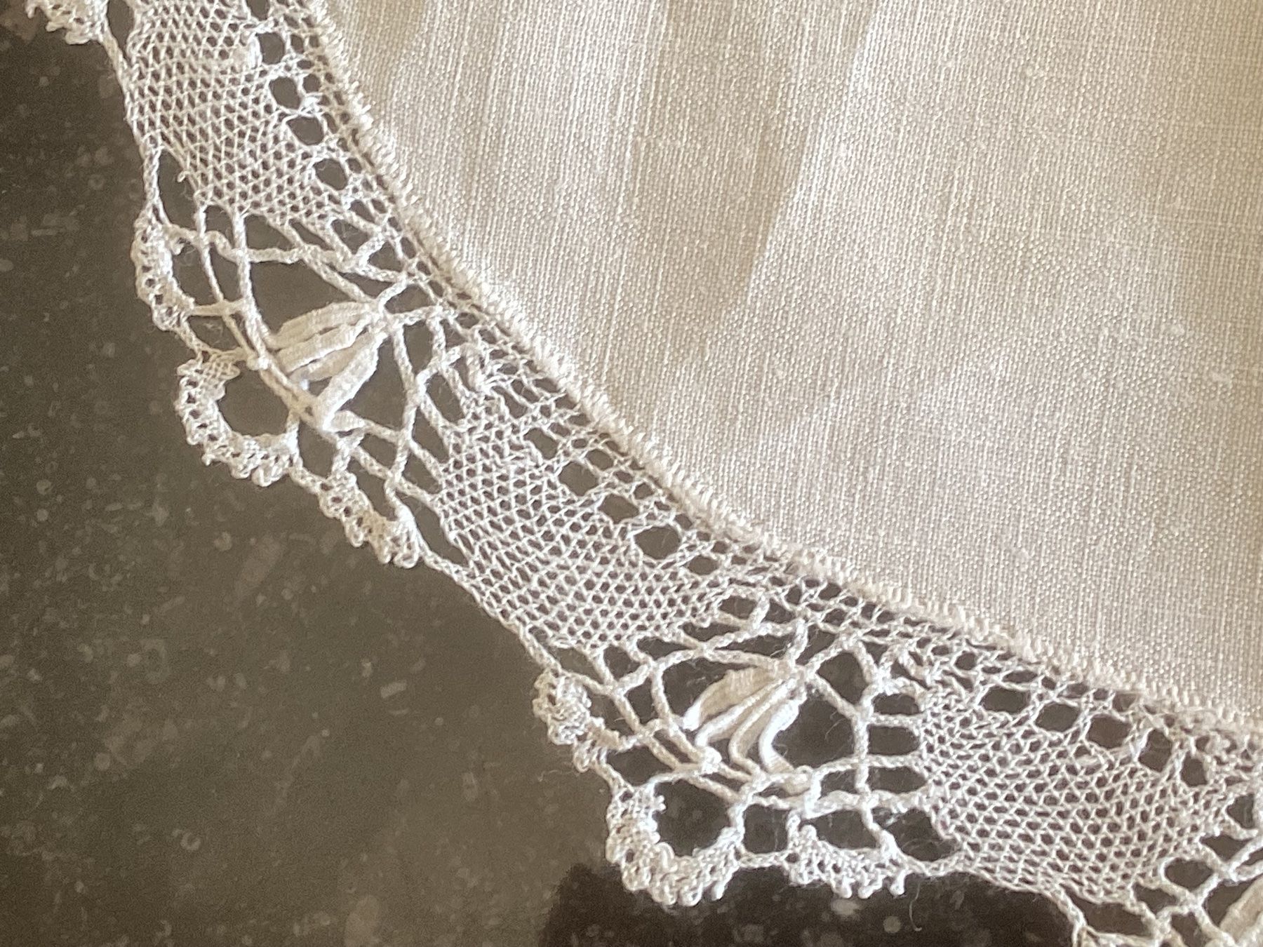 Sottobicchieri: Feine Deckchen, Handarbeit, weiss, oval, Vintage Look – Usato da Muttenz venduto da bar_ws7n 1