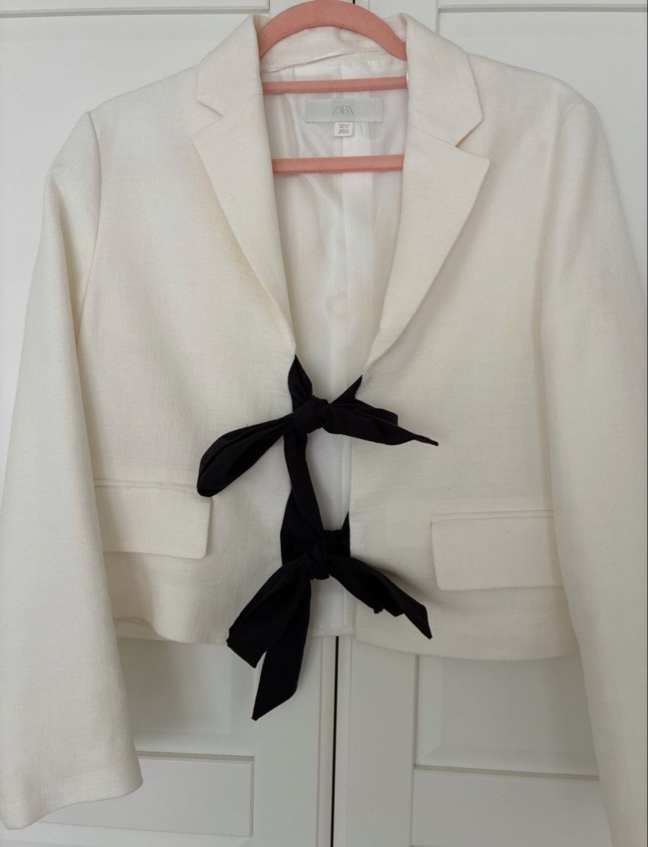 Zara Giacche: ZARA blazer white cropped bow tie size S good condition – Nuovo (secondo la descrizione) da Winterthur venduto da LarissaChiara27