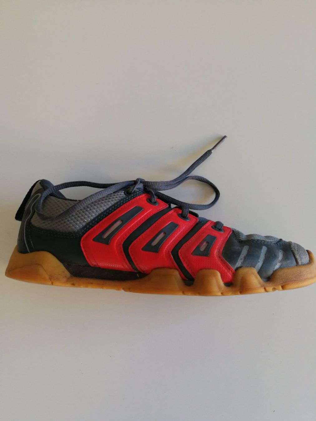 Adidas Scarpe da uomo: Adidas Hallenschuh, Grösse 38 – Usato da Davos Platz venduto da Canada1995 1