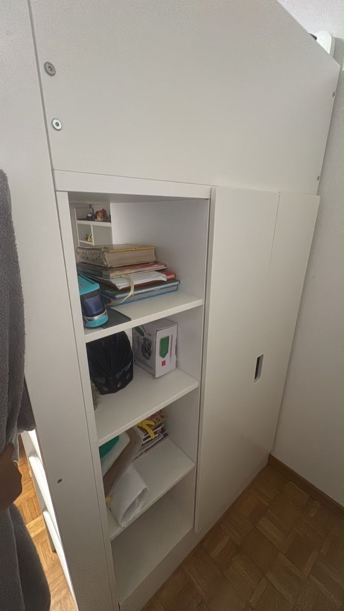 Ikea Lits: Hochbett Ikea Smastad – D'occasion à Oensingen par Christos03 1