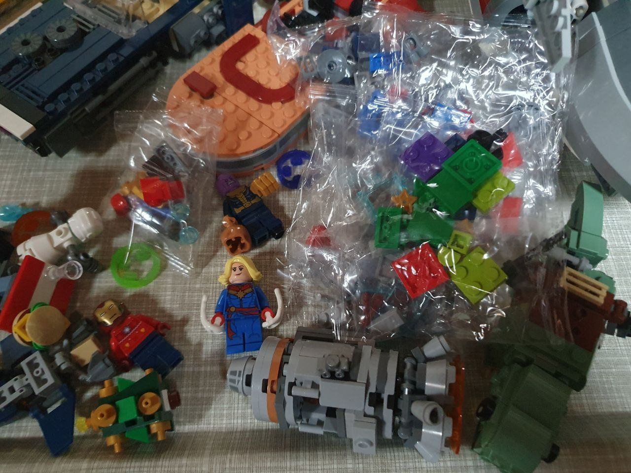 Lego Kit di costruzioni: Lot Lego Star Wars et Marvel – Usato da Bernex venduto da Mardone 4