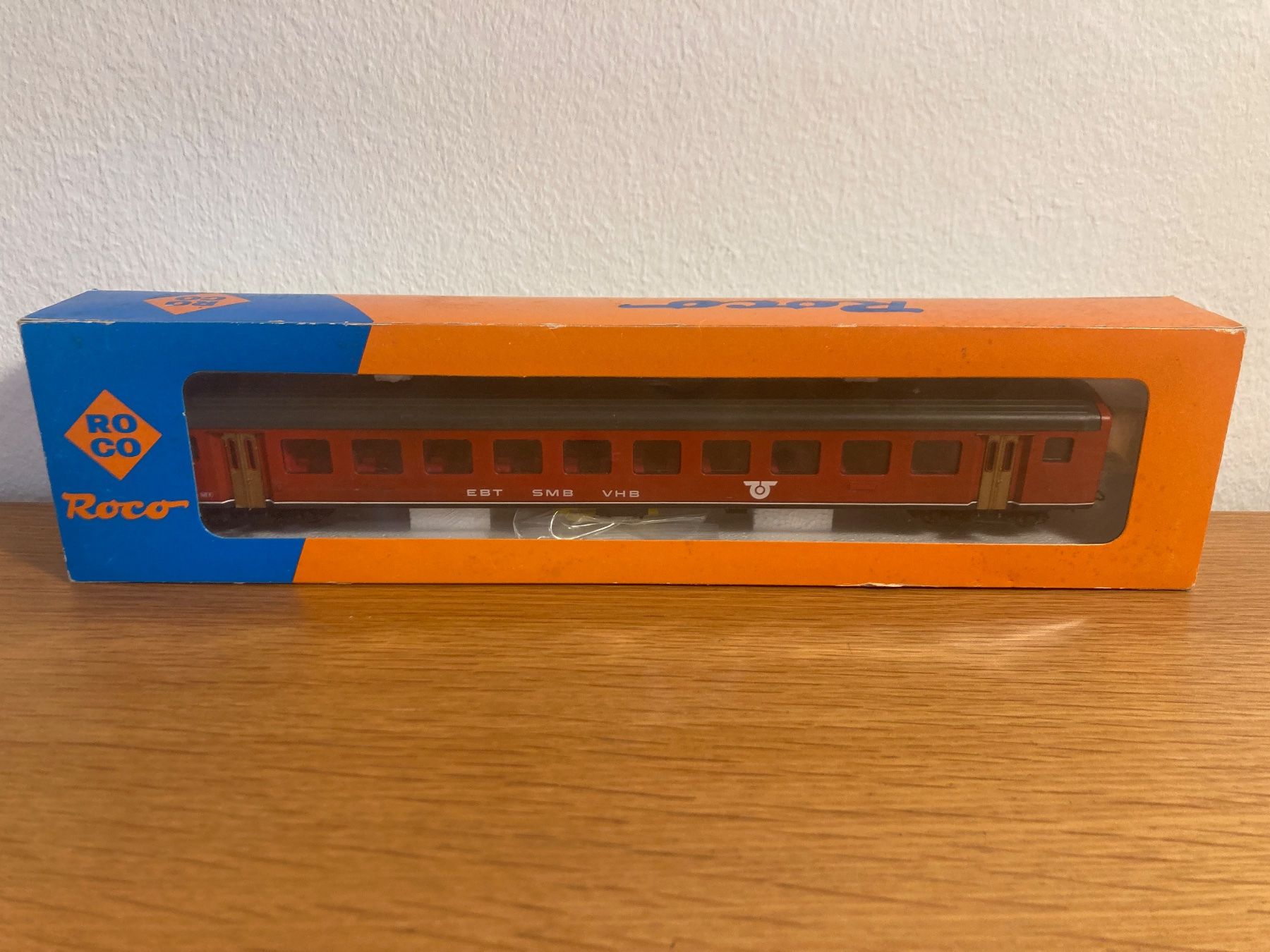 Roco Modellini di ferrovie: H0 Roco EBT Einheitswagen II – Usato da Bern venduto da yle_qd7v
