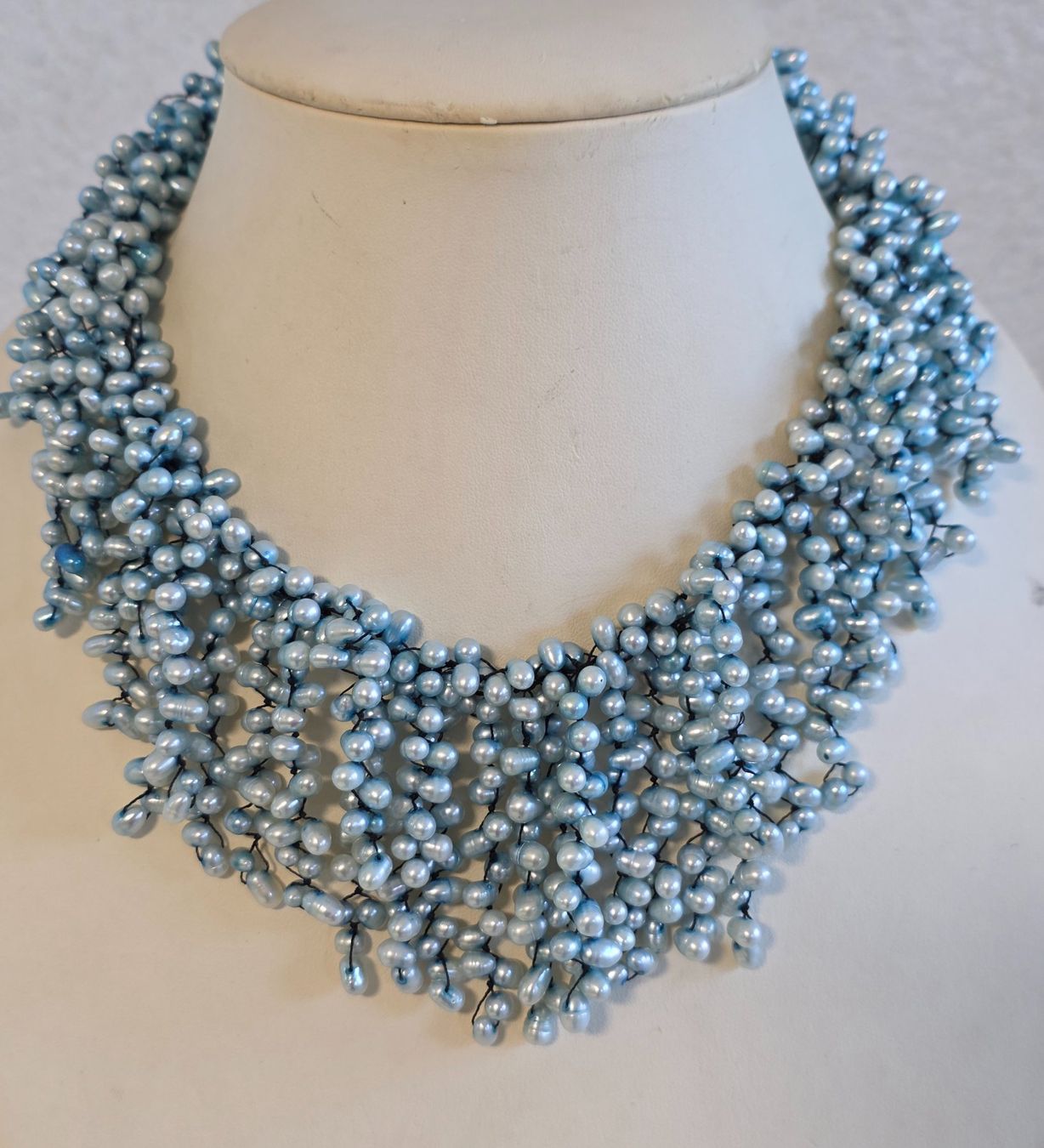 Catenine: Perlenkette mit Hunderten hellblauer Perlen – Nuovo (secondo la descrizione) da Zürich venduto da ben_mn5h