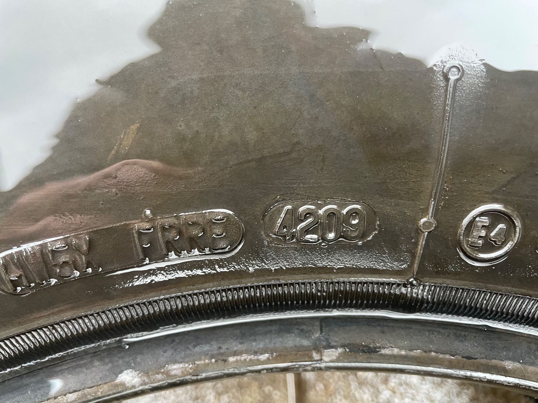 Pneumatici & Ruote complete: Drei Pneu 235/85R16 – Difettoso da Bäretswil venduto da 880alfred 4