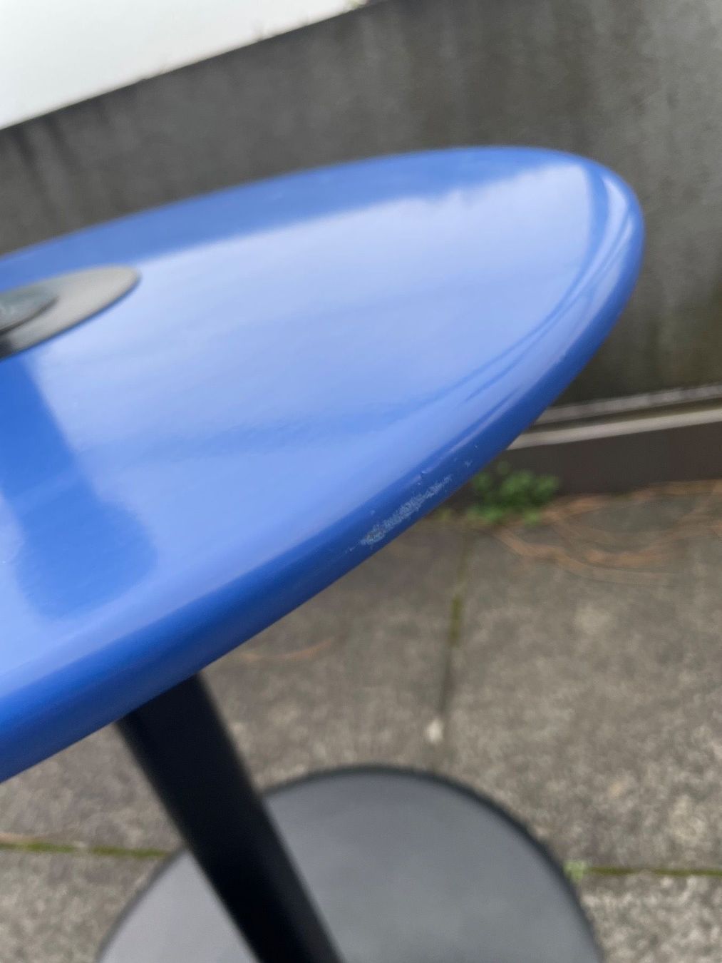 Tavoli: Table d'Appoint Vintage Bleue en Métal – Usato da Vallamand venduto da Bricbracbroc82 7