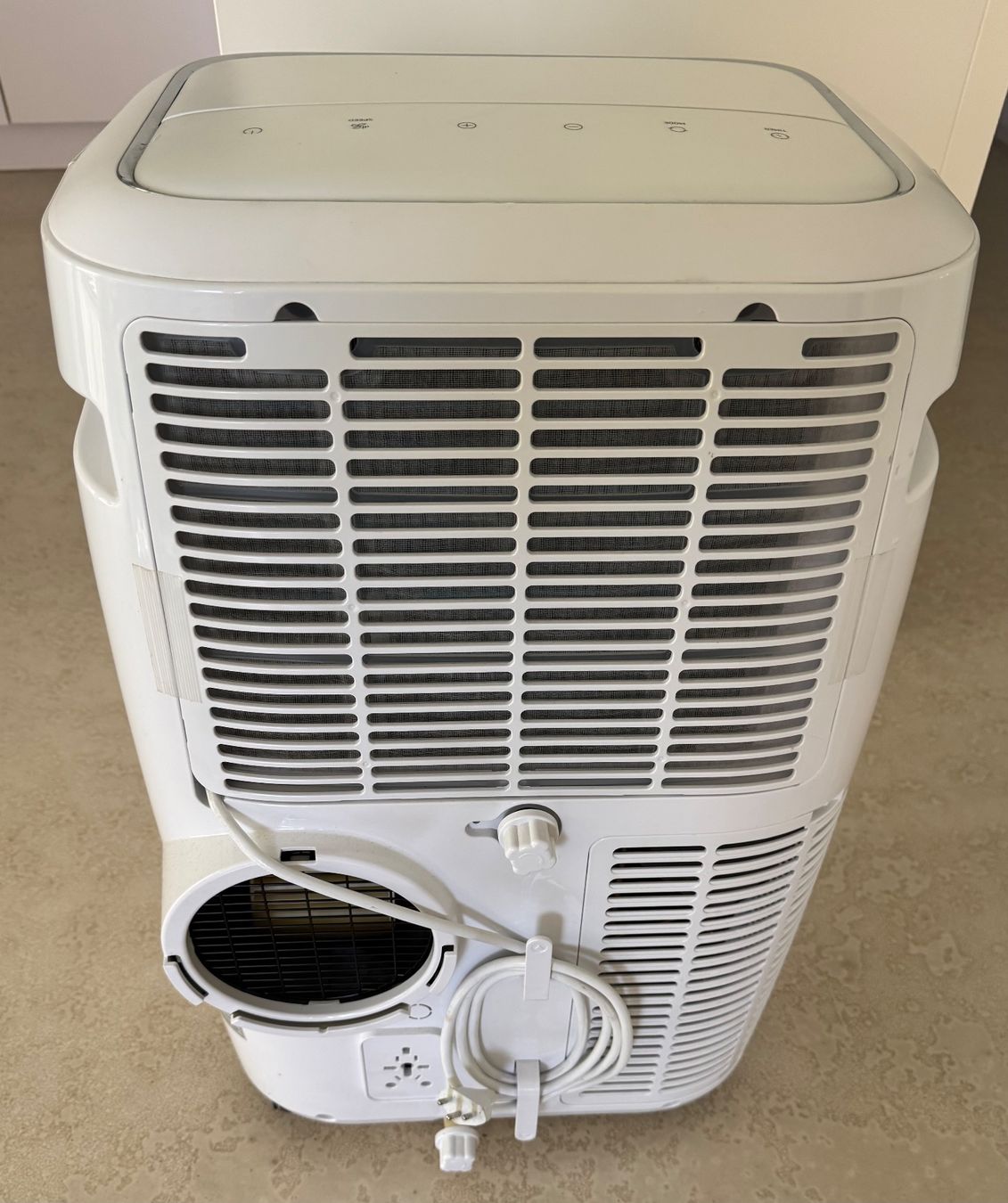 Beko Condizionatori: Mobiles Klimagerät Beko BP109C – Usato da Zürich venduto da car_2f8v 2