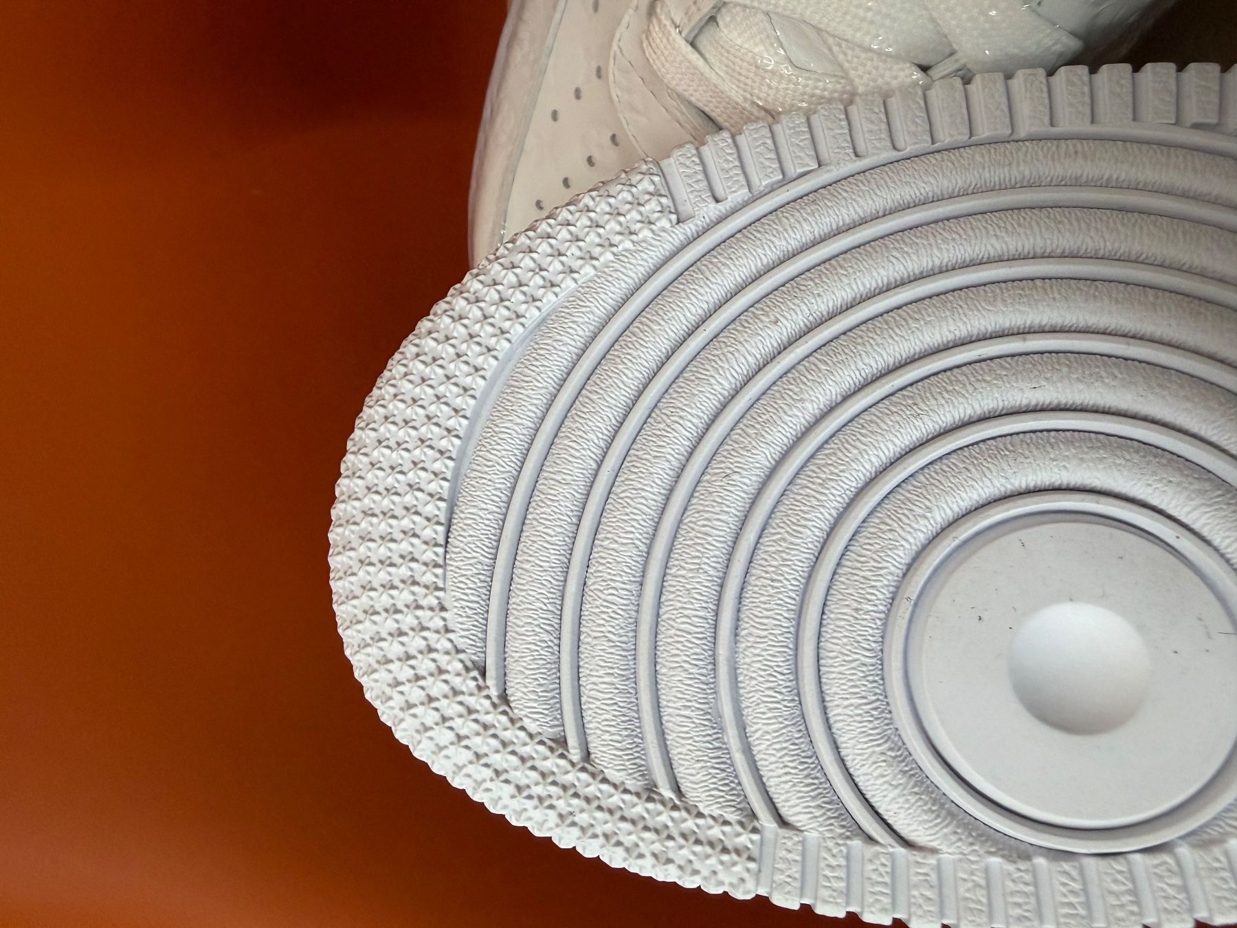 Louis Vuitton Scarpe da uomo: Louis Vuitton x Nike - Air Force 1 – Nuovo e nell'imballaggio originale da Otelfingen venduto da Boosted 4