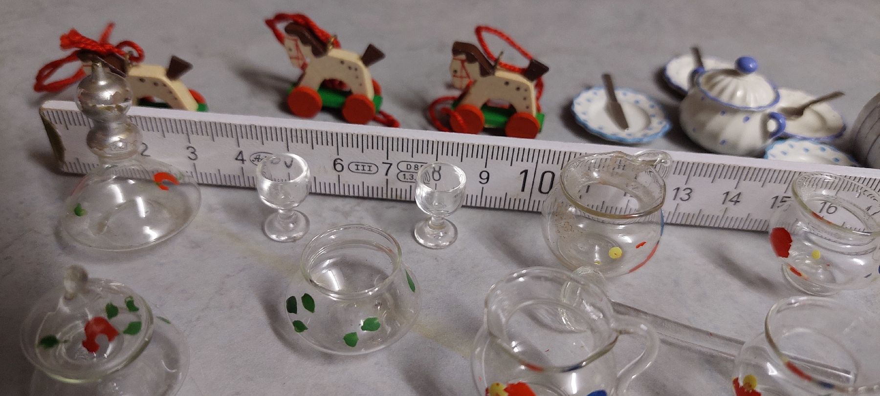 Case e mobili per bambole: Puppenstuben Miniaturen antik – Usato da Muri AG venduto da nindo1 2