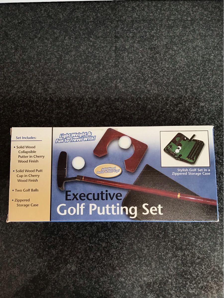 Mazze & Set: Executive Golf Putting Set – Usato da Nyon venduto da Mundeis