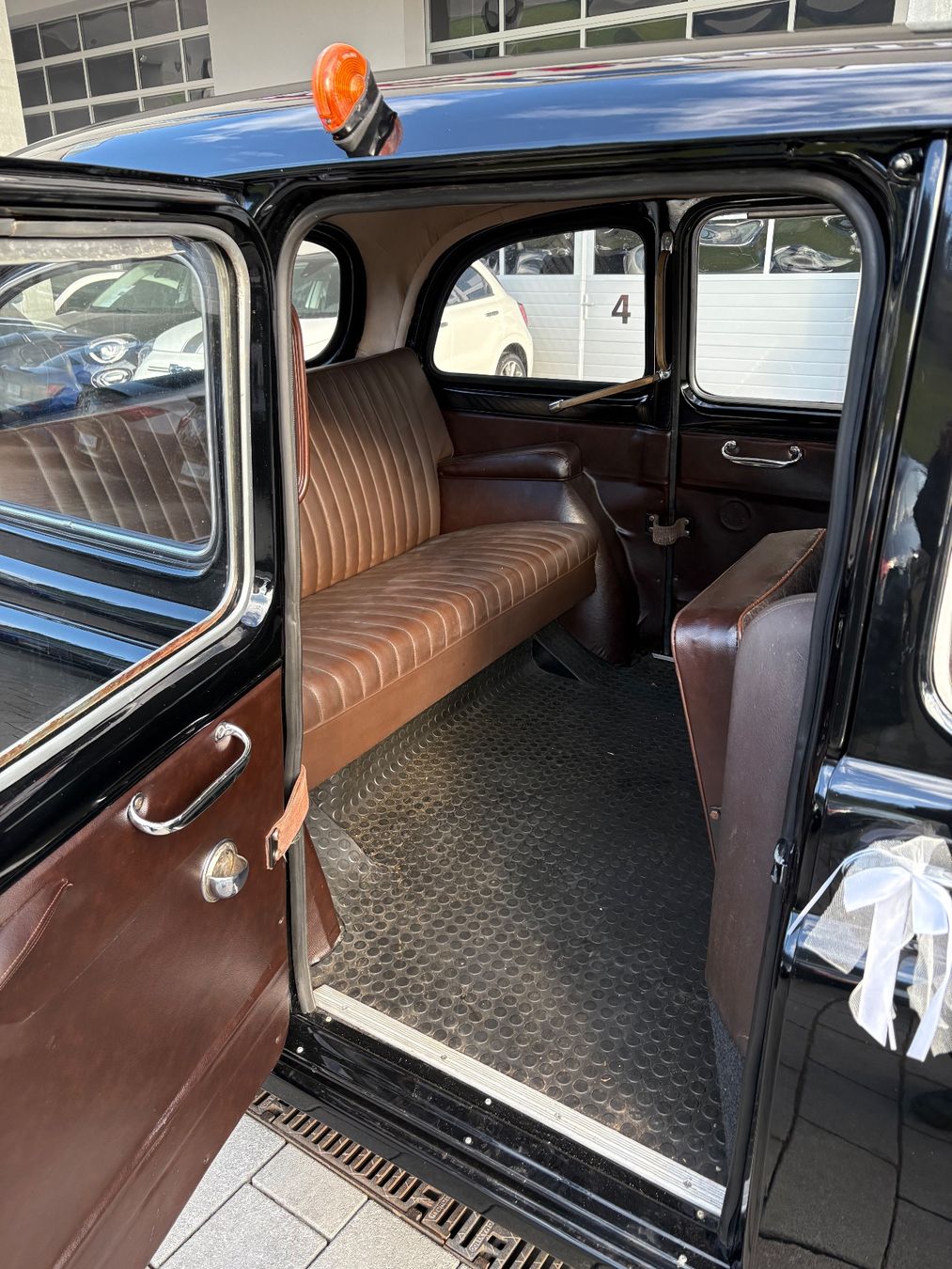 Austin Automobili: London Taxi Fx4 – Usato da Wolhusen venduto da SilvanK. 6