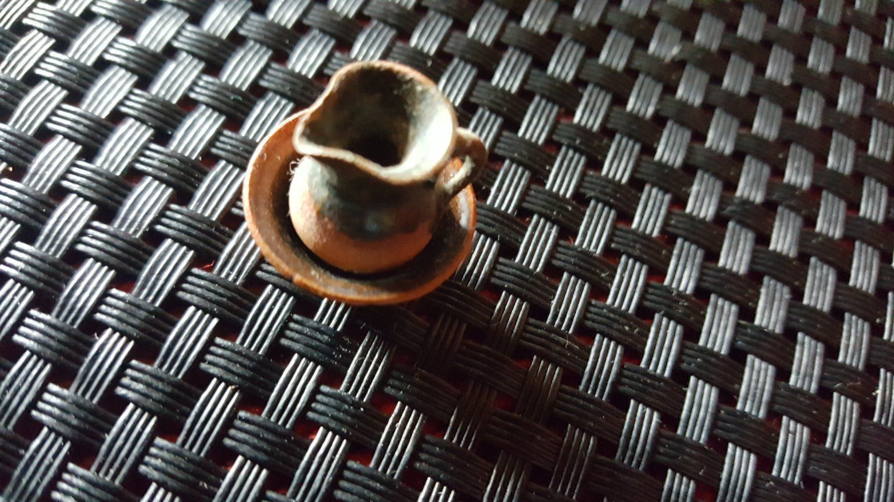 Giocattoli: Antikes Puppengeschirr 1.5 cm hoch – Usato da Hondrich venduto da Ebro01 1