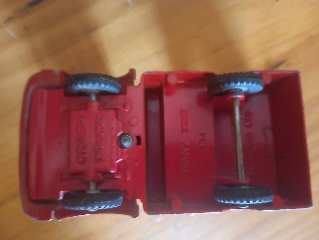 Dinky Toys Modellautos: Abschleppwagen DINKY TOYS 324 rot – Gebraucht aus Basel von Petergunn 1