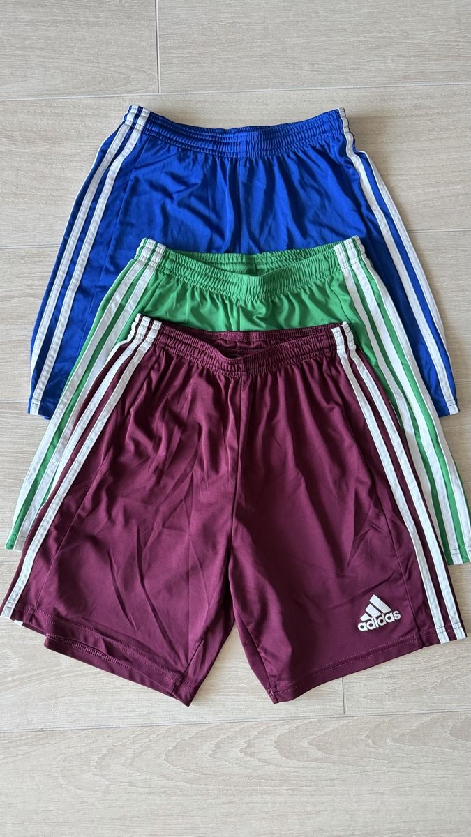 Adidas Lotti di vestiti: Lot de 3 short Adidas – Usato da Marin-Epagnier venduto da Malone22