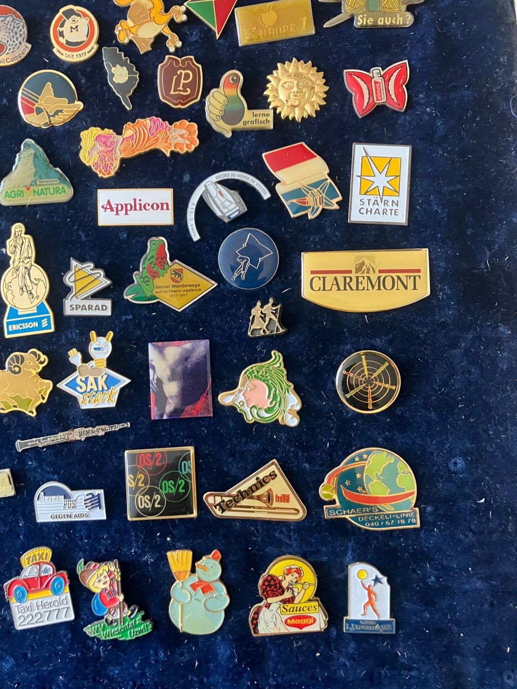 Placchette & Badge: ca. 100 Pin diverse Motive (25) – Usato da Basel venduto da djwwpp 3