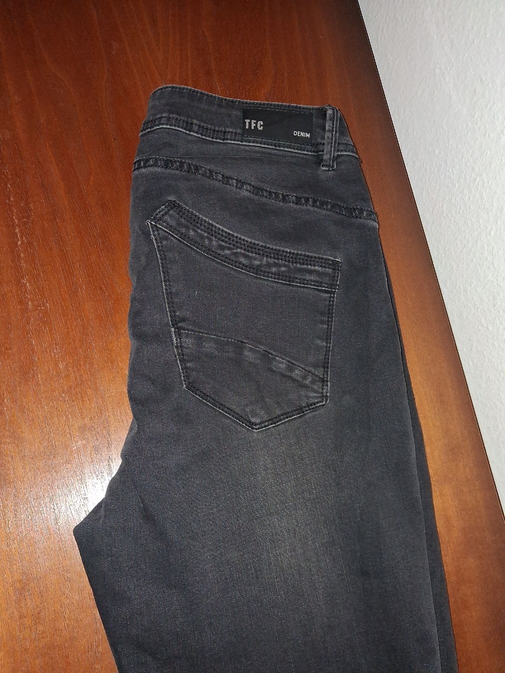 Jeans: Damen Jeans schwarz Grösse 40 – Nuovo (secondo la descrizione) da Neuhausen am Rheinfall venduto da Shine7878 2