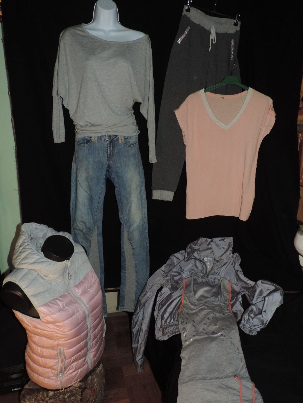 Lots de vêtements: multi ensembles complets – D'occasion à Genève par Axelle333