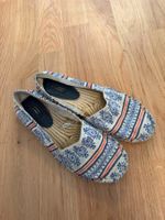 Mango Espadrilles blau-weiss Ethno-Print