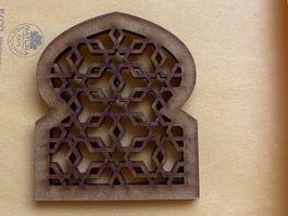 Magnet -  orientale en bois ajouré vintage