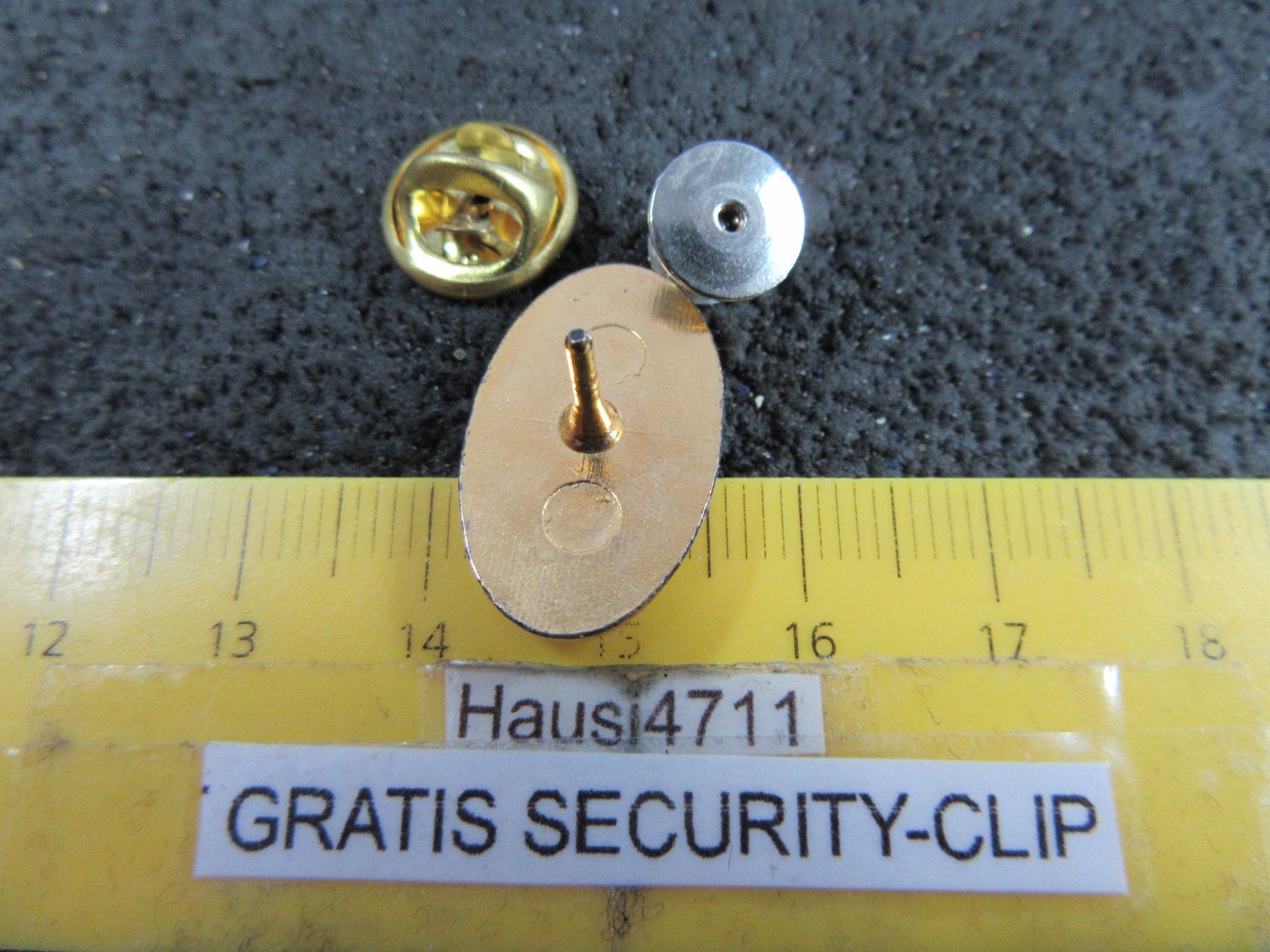 Moto Guzzi Placchette & Badge: MOTO GUZZI MOTORRAD  SCHMUCK-PIN GOLDIG MIT SECURITY-CLIP – Usato da Ettingen venduto da Hausi4711 2