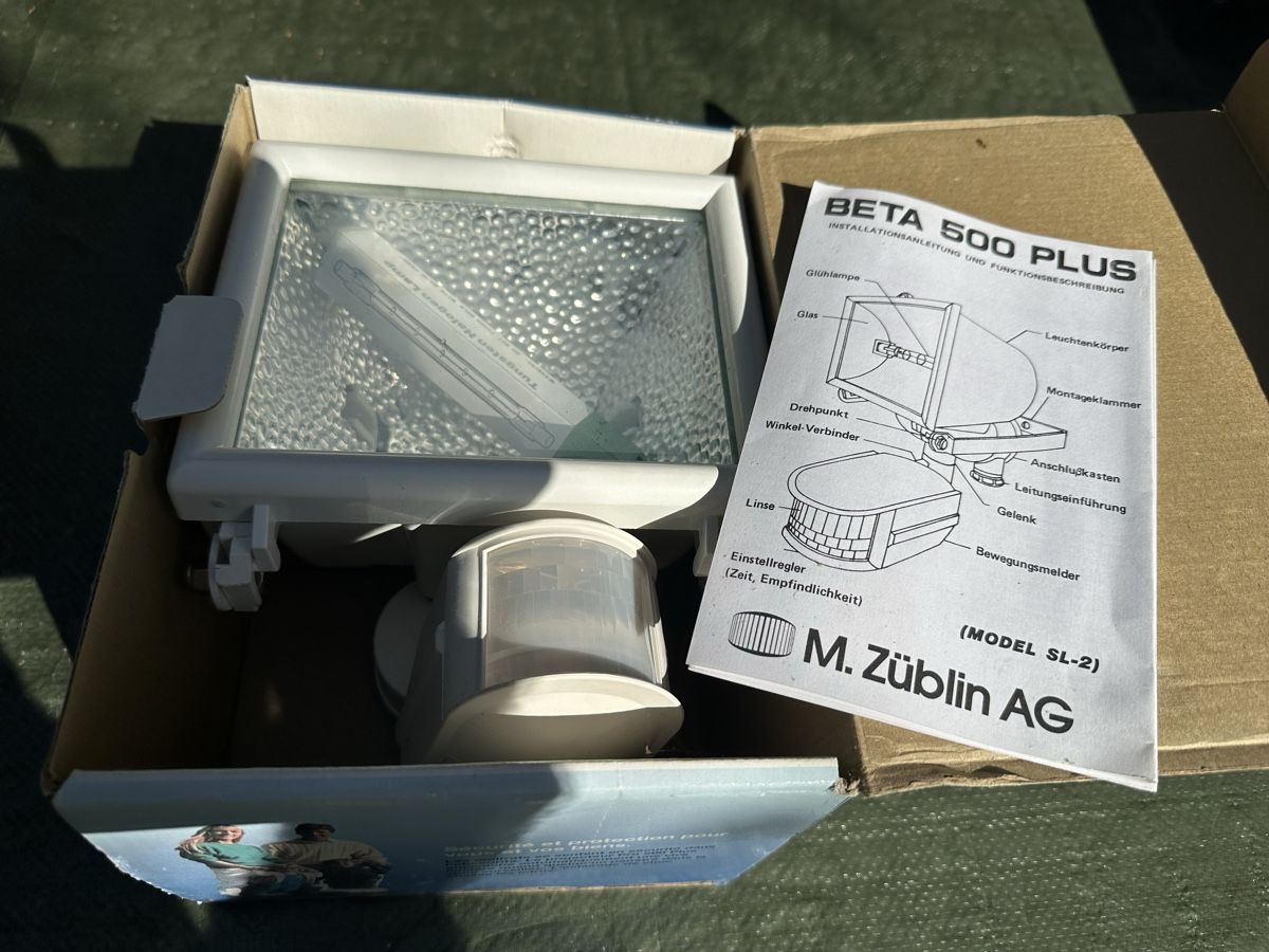 Lampen: Scheinwerfer mit Bewegungsmelder  – Neu (gemäss Beschreibung) aus Oberengstringen von Affeier0 2