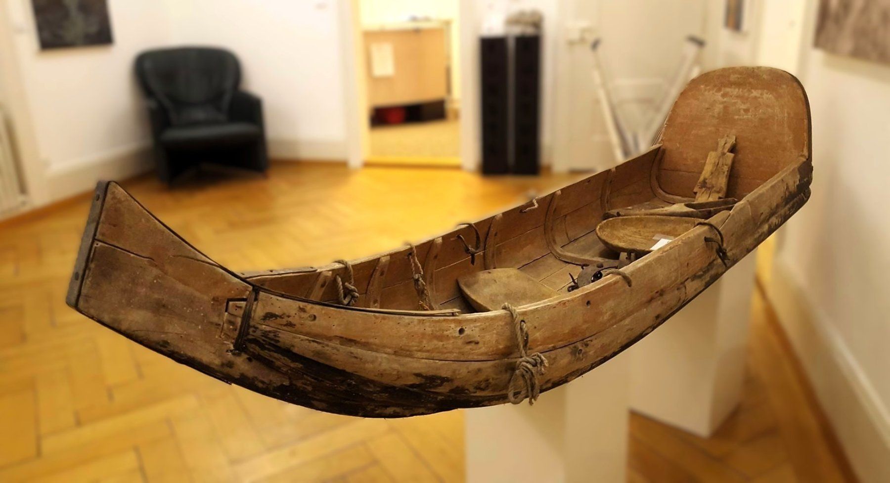 Tutte le decorazioni: Historischer, musealer "ACKIA"-Rentierschlitten der Samen !! – Usato da Bern venduto da Fair.Kauf 2