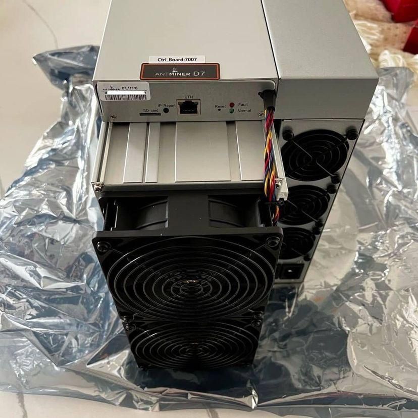 Bitmain Coin Miner: Antminer D7 – Usato da Bürglen TG venduto da ASIC_Trading_CH