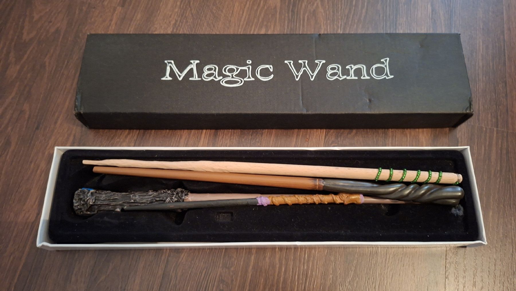 Spielzeuge: Zauberstäbe Sammlung, 4 Stück, Harry Potter – Gebraucht aus Oftringen von januarloch